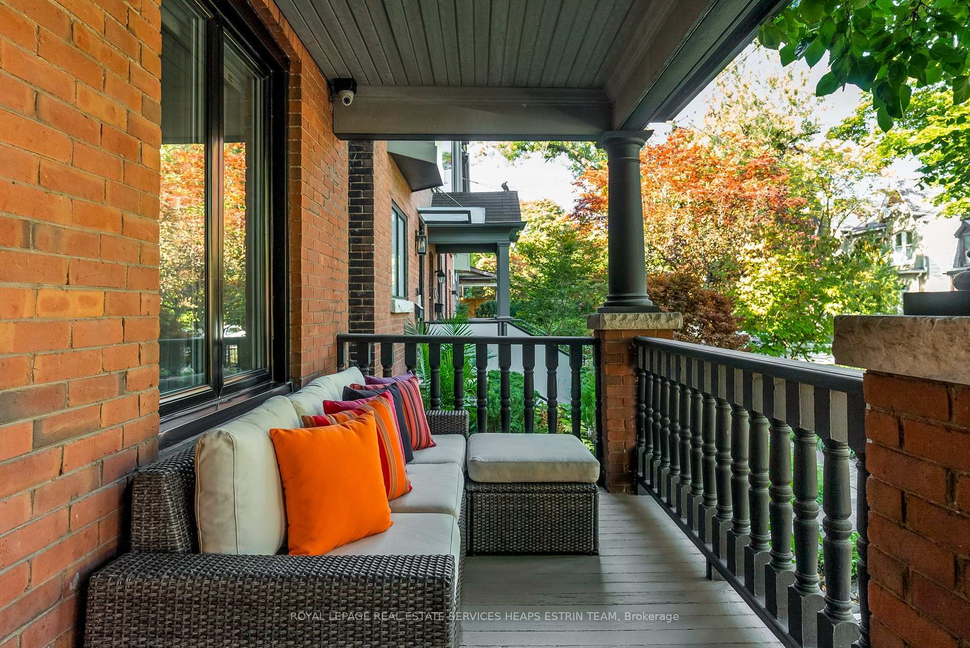 Property Photo: 161 Macpherson Avenue ON M5R 1W9