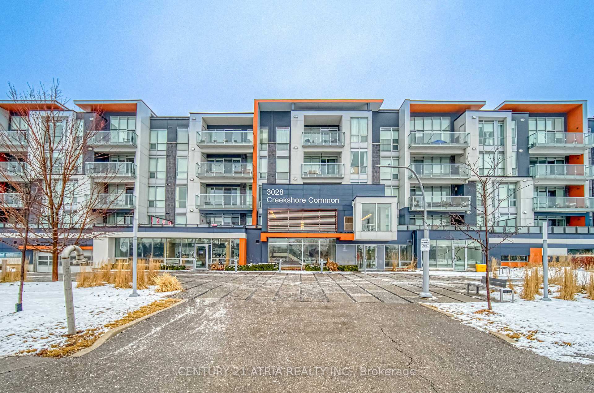 Property Photo: 3028 Creekshore Common 113 ON L6M 5K6
