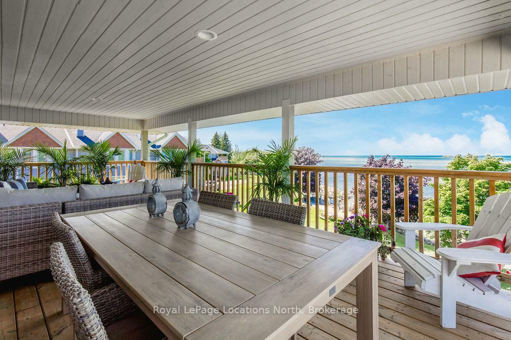 Property Photo: 38 Lighthouse Lane E ON L9Y 5C8