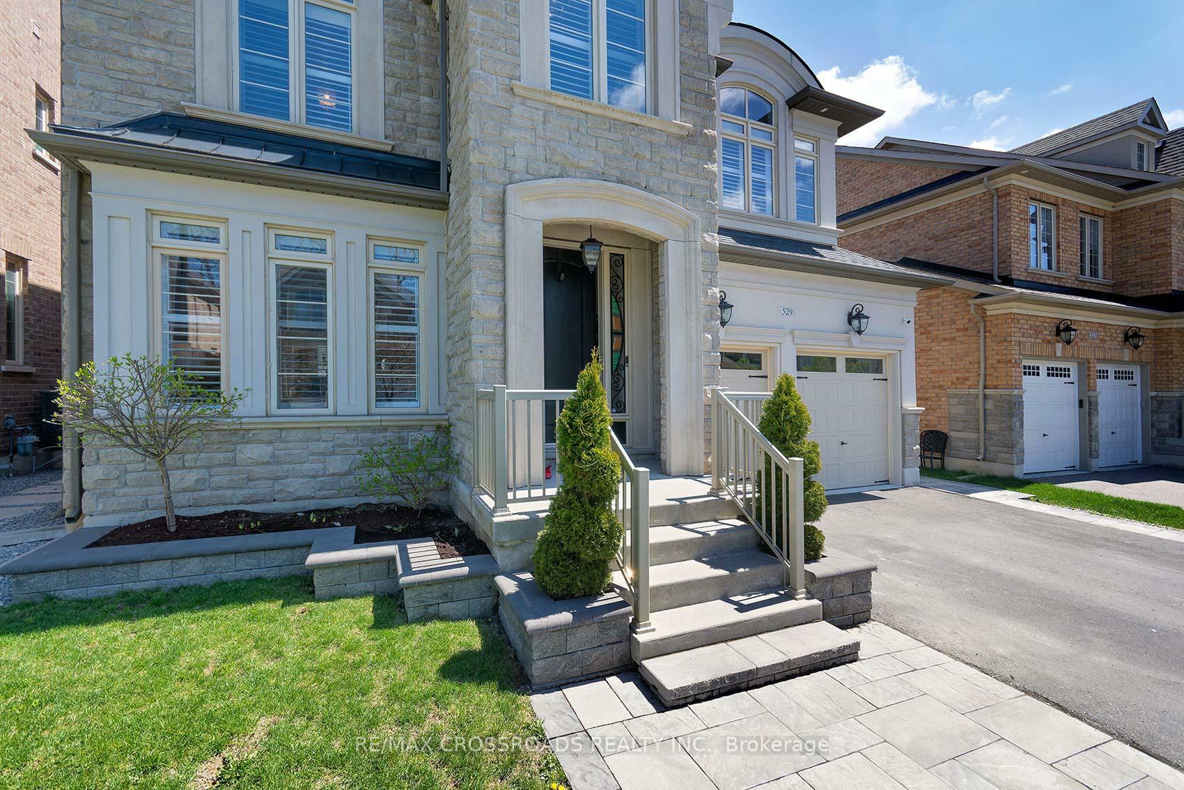 Photo de la propriété: 529 Cliffview Road ON L1W 0B2