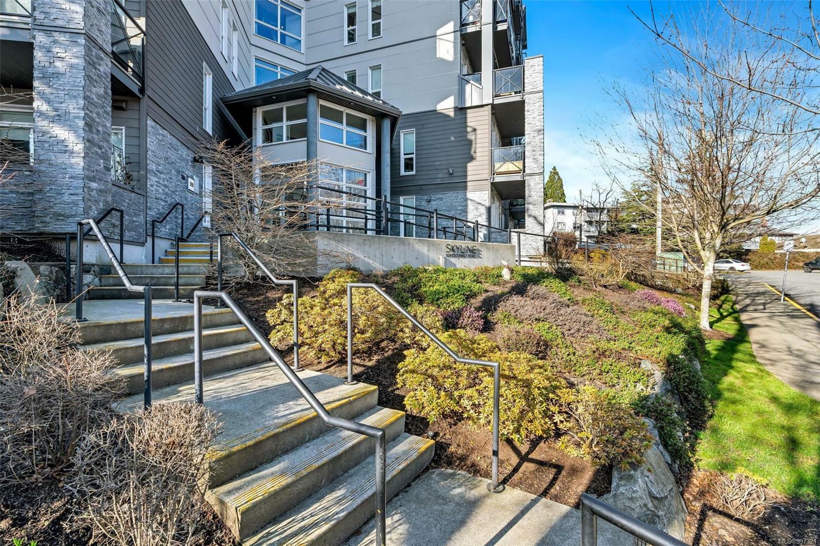 Photo de la propriété: 924 Esquimalt Rd 306 BC V9A 3M8