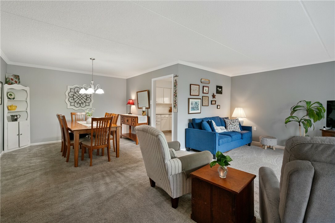 Property Photo: 2120 Greentree Road 705E PA 15220