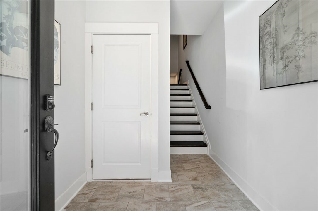 Property Photo: 124 Reizenstein Way PA 15206