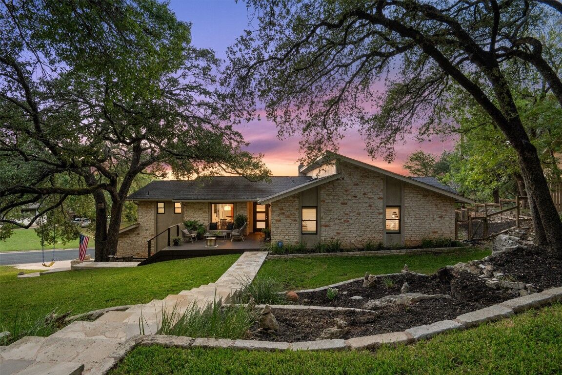 Property Photo: 8900 Rockcrest Drive TX 78759
