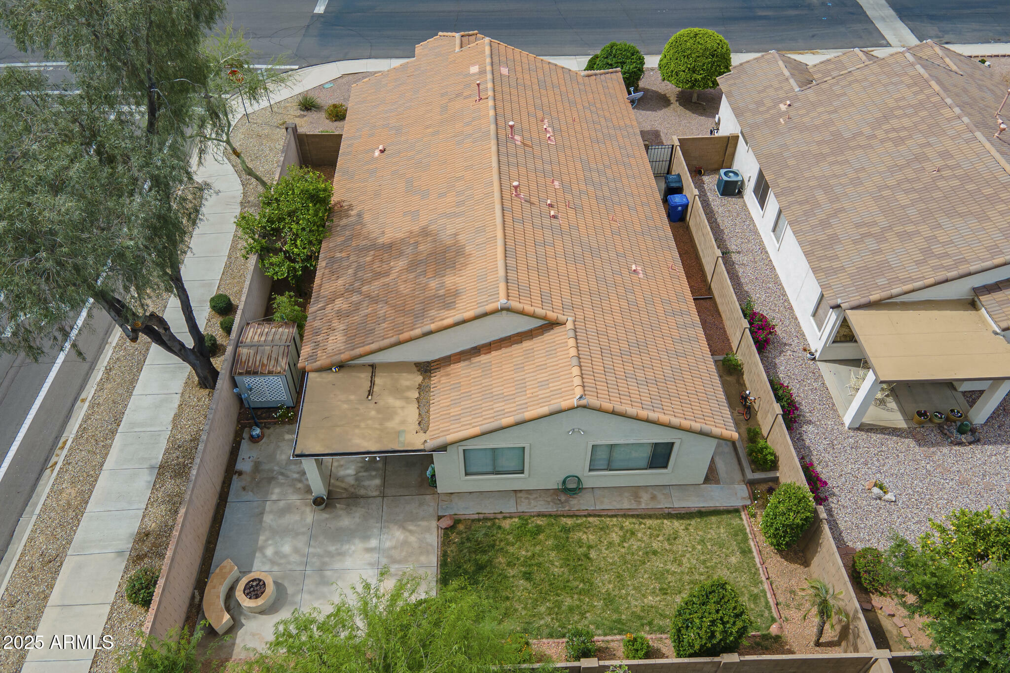 Property Photo: 15902 W Hearn Road AZ 85379