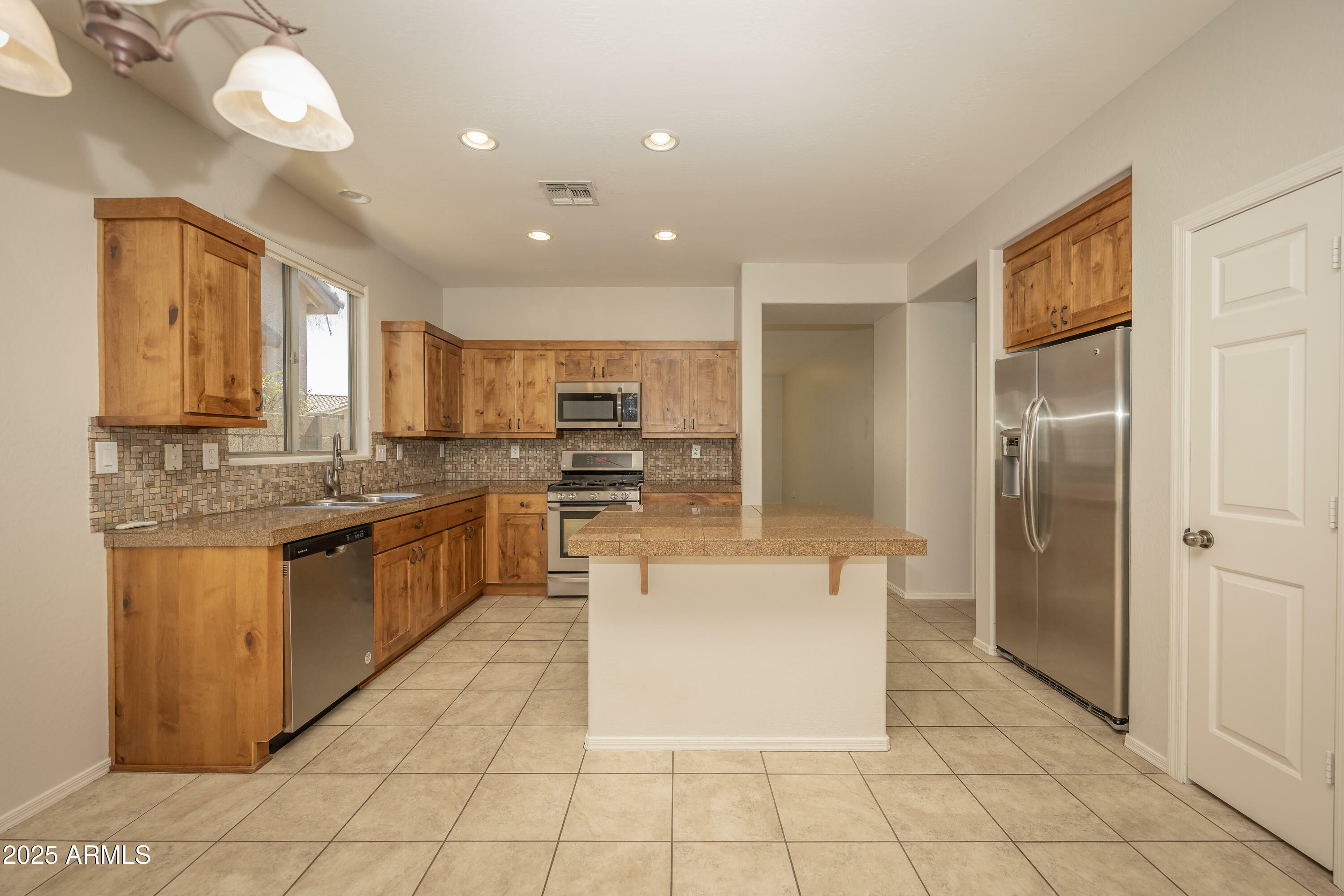 Property Photo: 40808 N Raleigh Court AZ 85086