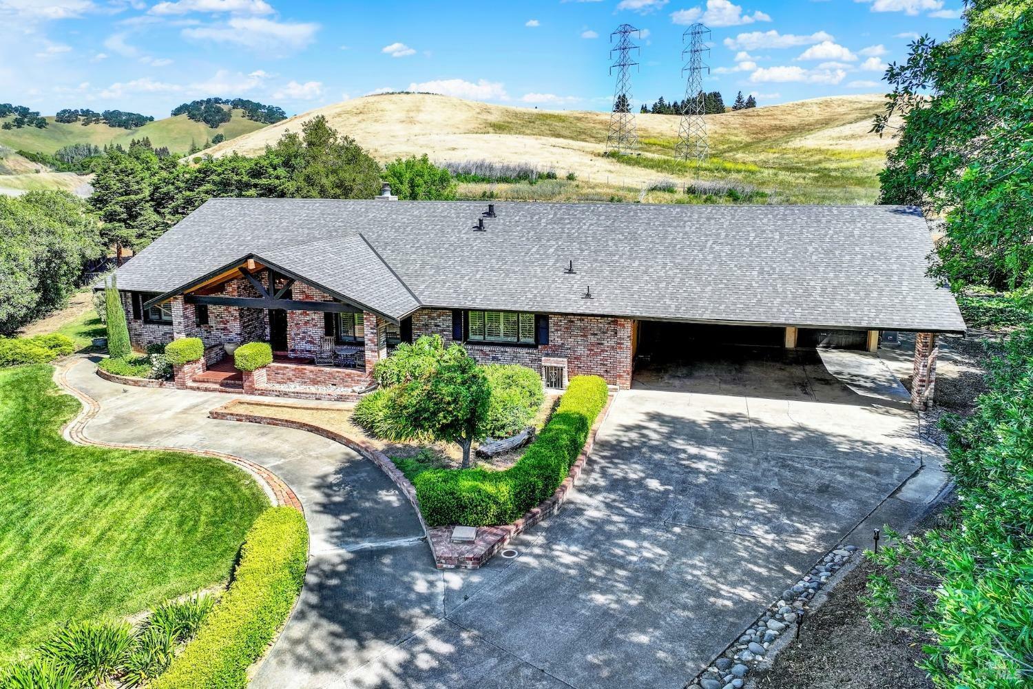 Property Photo: 2125 Mecca Court CA 94534
