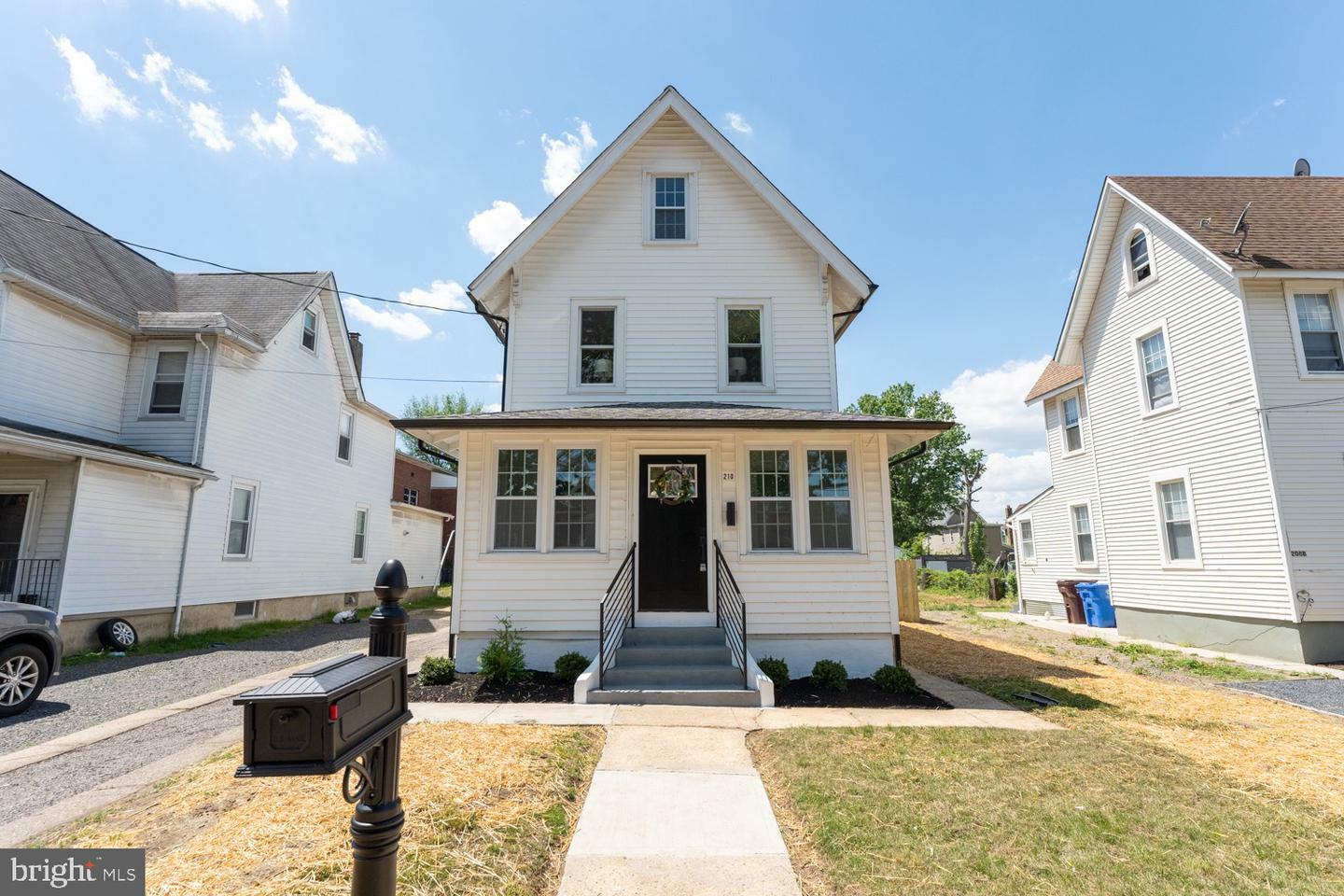 210 S Fairview Street  Riverside NJ 08075 photo