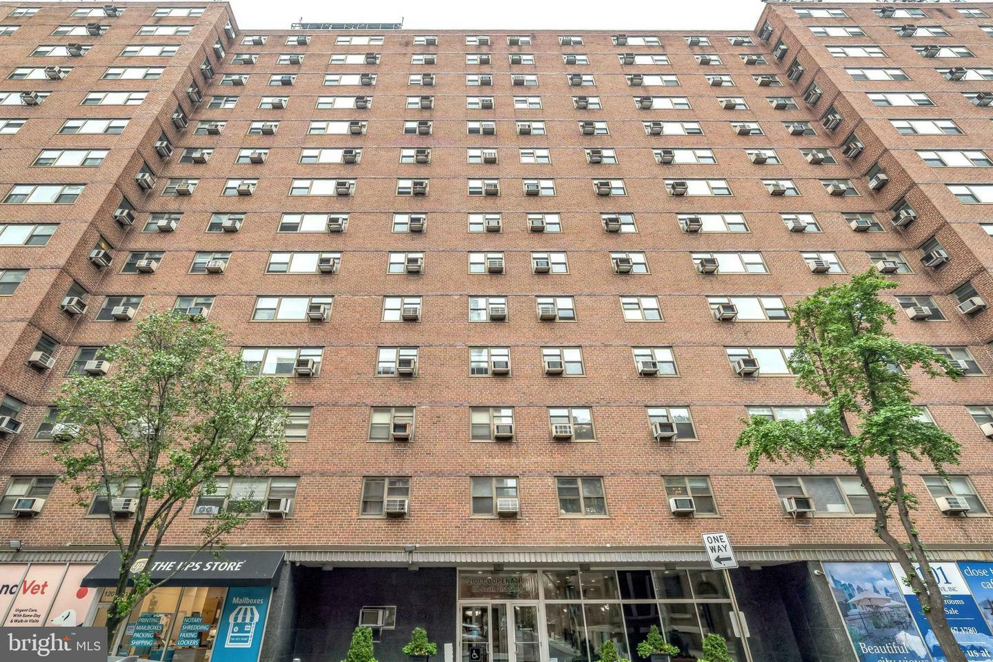 Property Photo: 118 S 21 Street S 701 PA 19103
