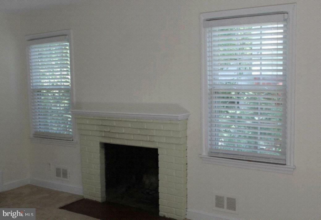 Property Photo: 803 N Overlook Drive VA 22305