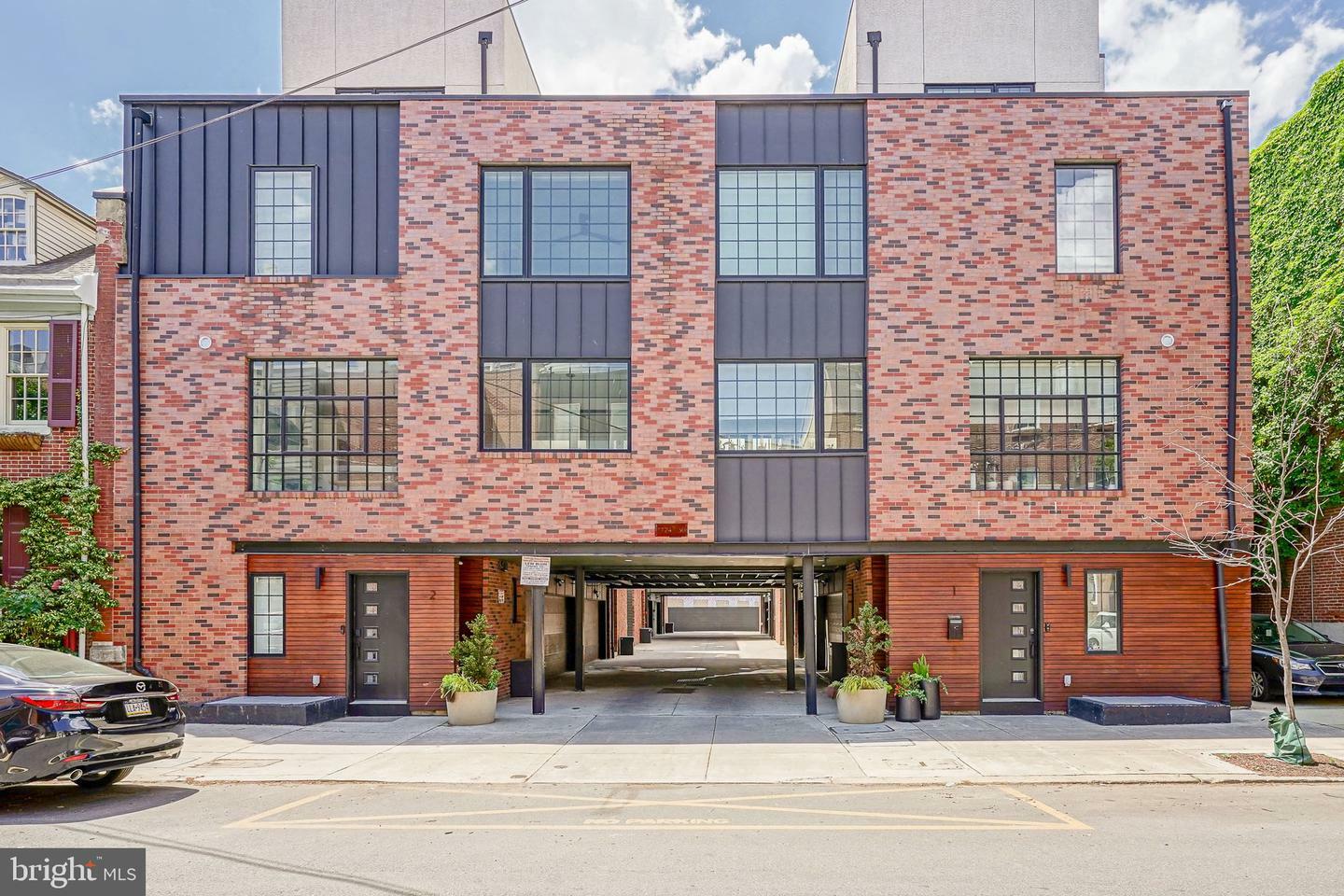 Property Photo: 1124 Shackamaxon Street 2 PA 19125