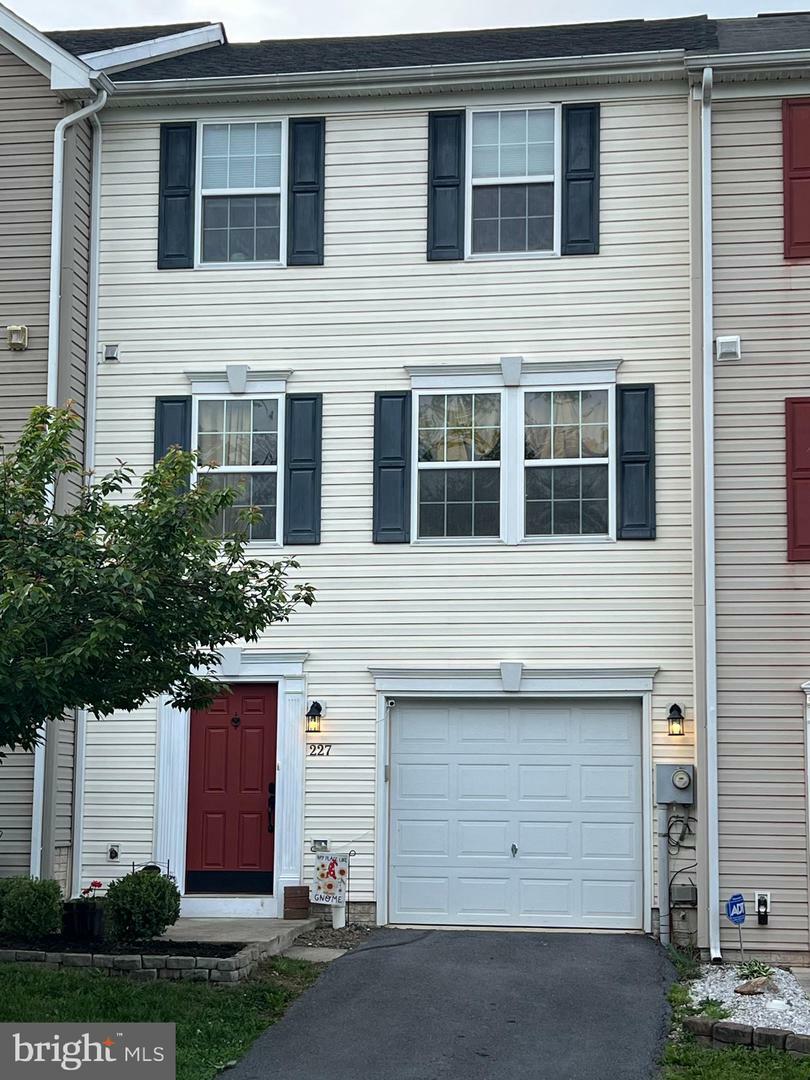 Property Photo: 227 Scarboro Drive WV 25413