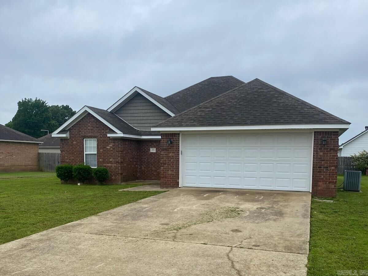 Property Photo:  1313 Crepe Myrtle Drive  AR 72405 