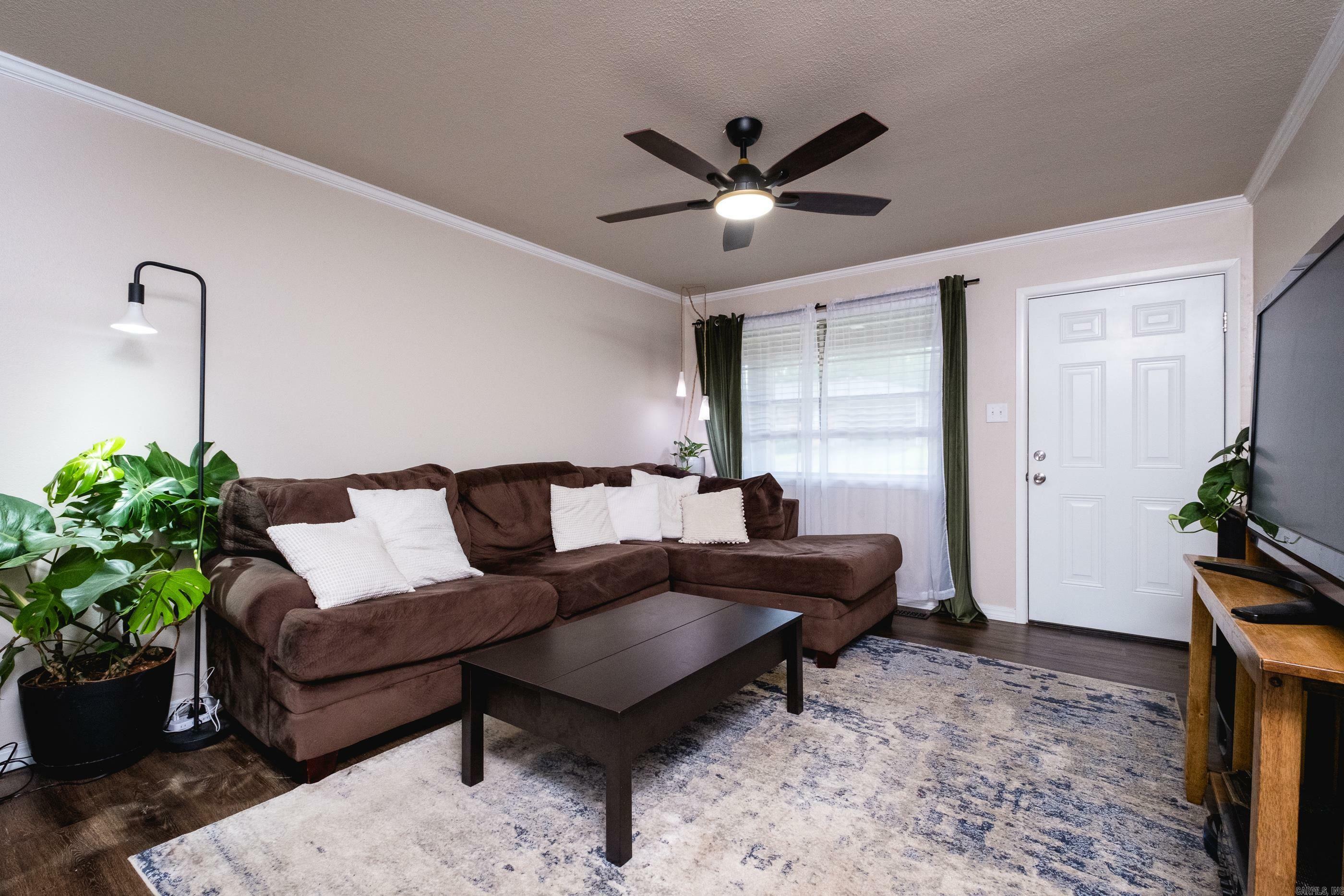 Property Photo: 4704 N Cypress Street AR 72116
