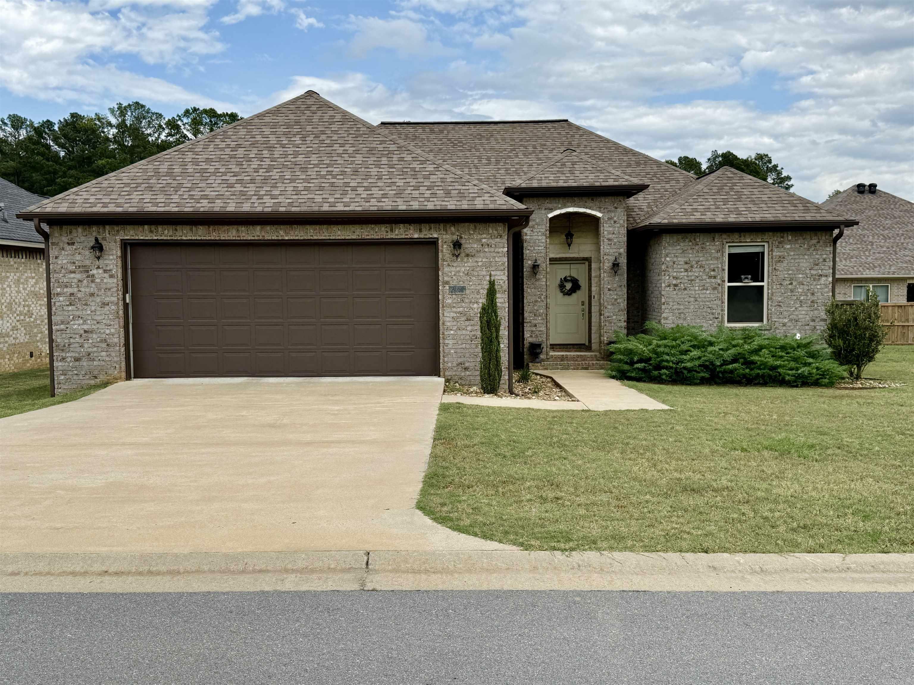 Property Photo: 6 Sayde Lane AR 72150