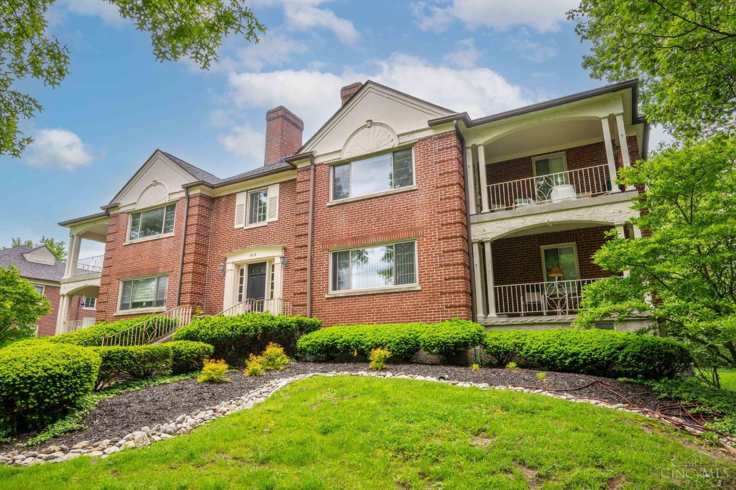 Property Photo:  615 Springfield Pike  OH 45215 
