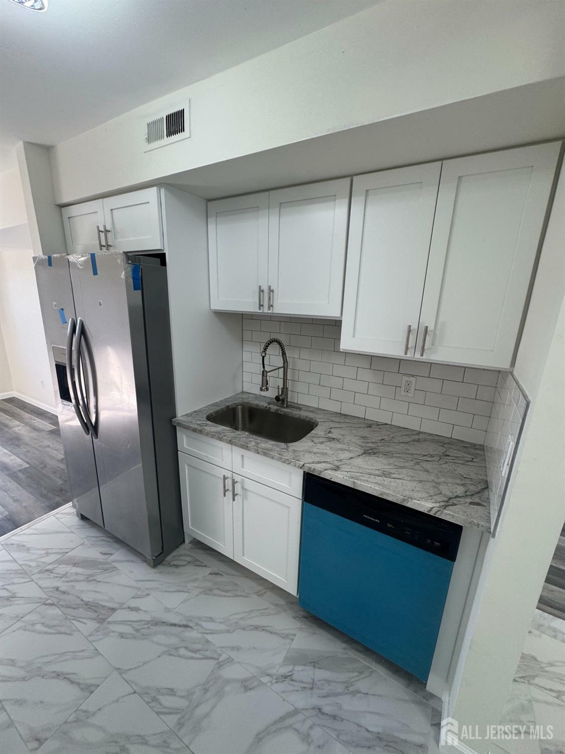Property Photo: 89 Golden Square NJ 07095