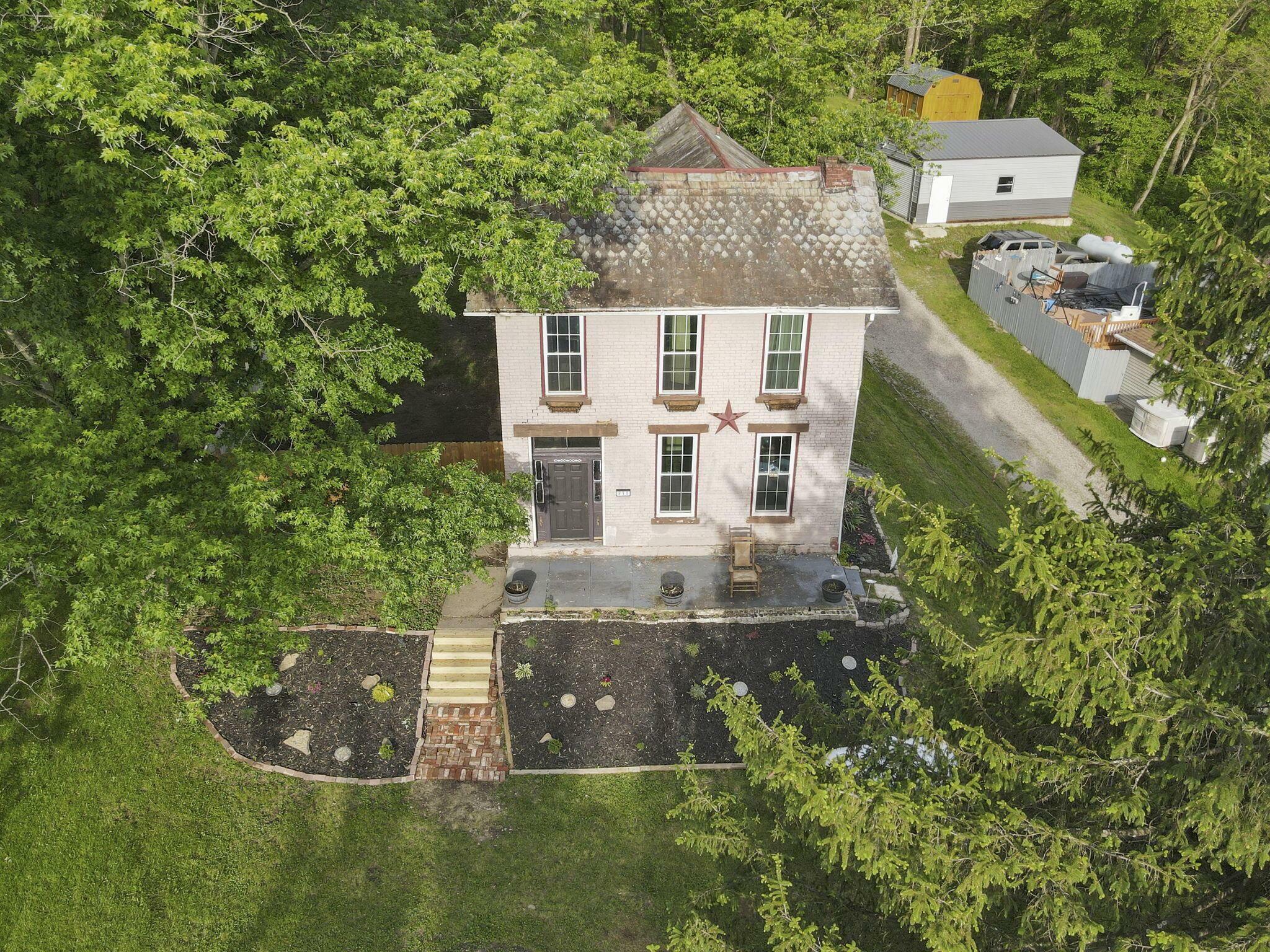 Property Photo: 998 Wayne Avenue OH 43701