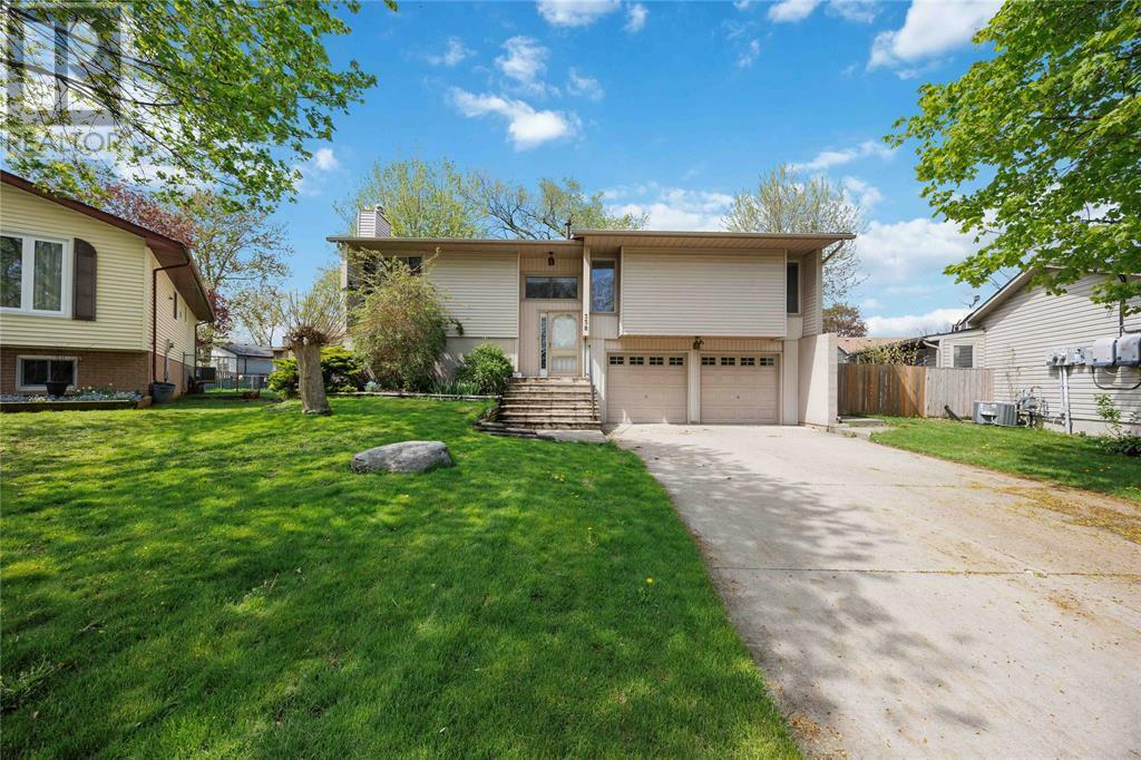Property Photo: 338 Ascot Place ON N0N 1G0