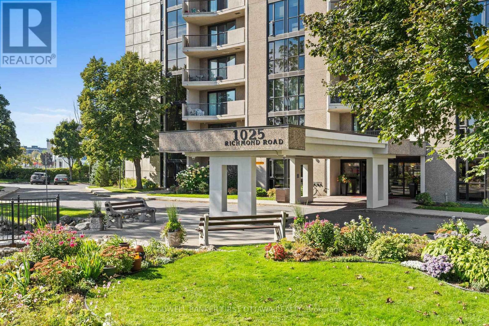 Property Photo: 1025 Richmond Road 607 ON K2B 8G8