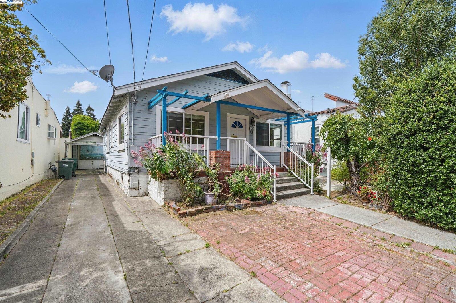 Property Photo: 1307 California Dr CA 94010