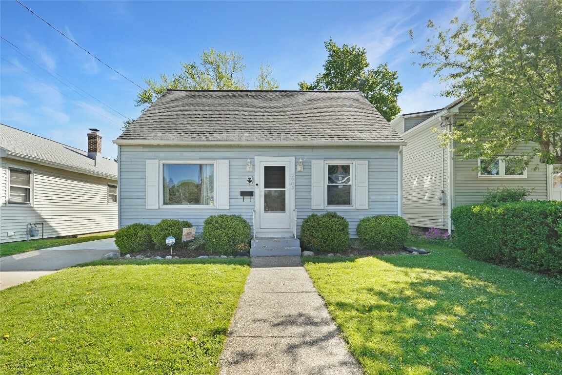 Property Photo: 2905 Emerson Avenue PA 16508