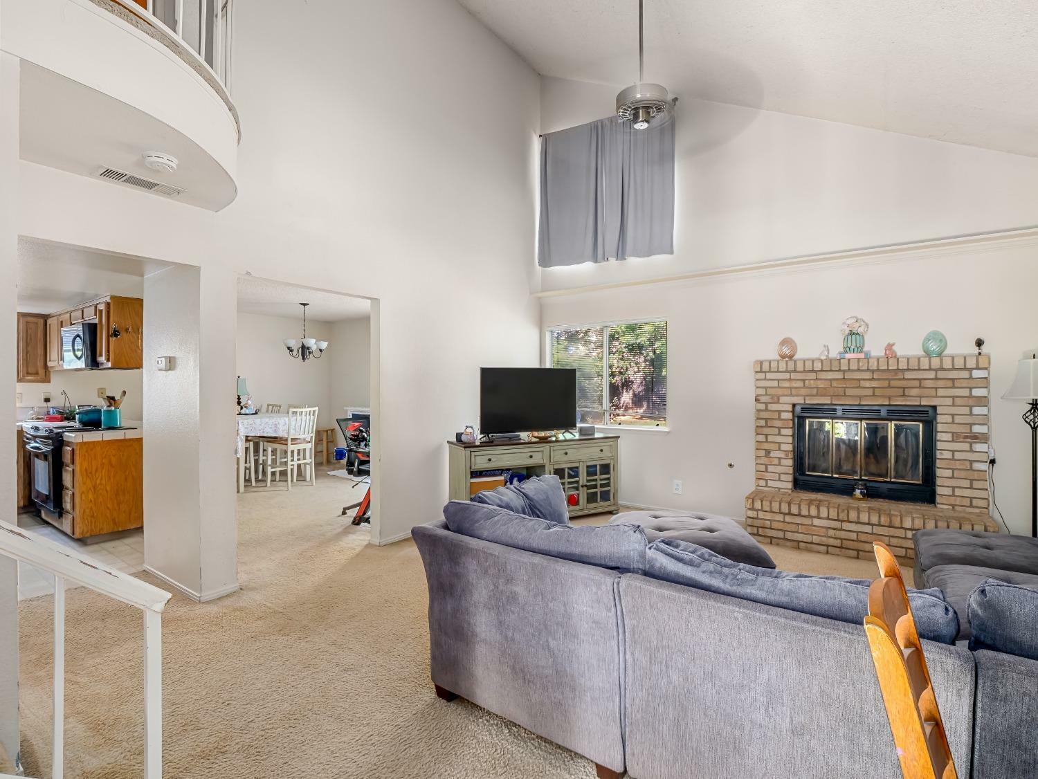 Property Photo: 7728 N 8th Street CA 93720