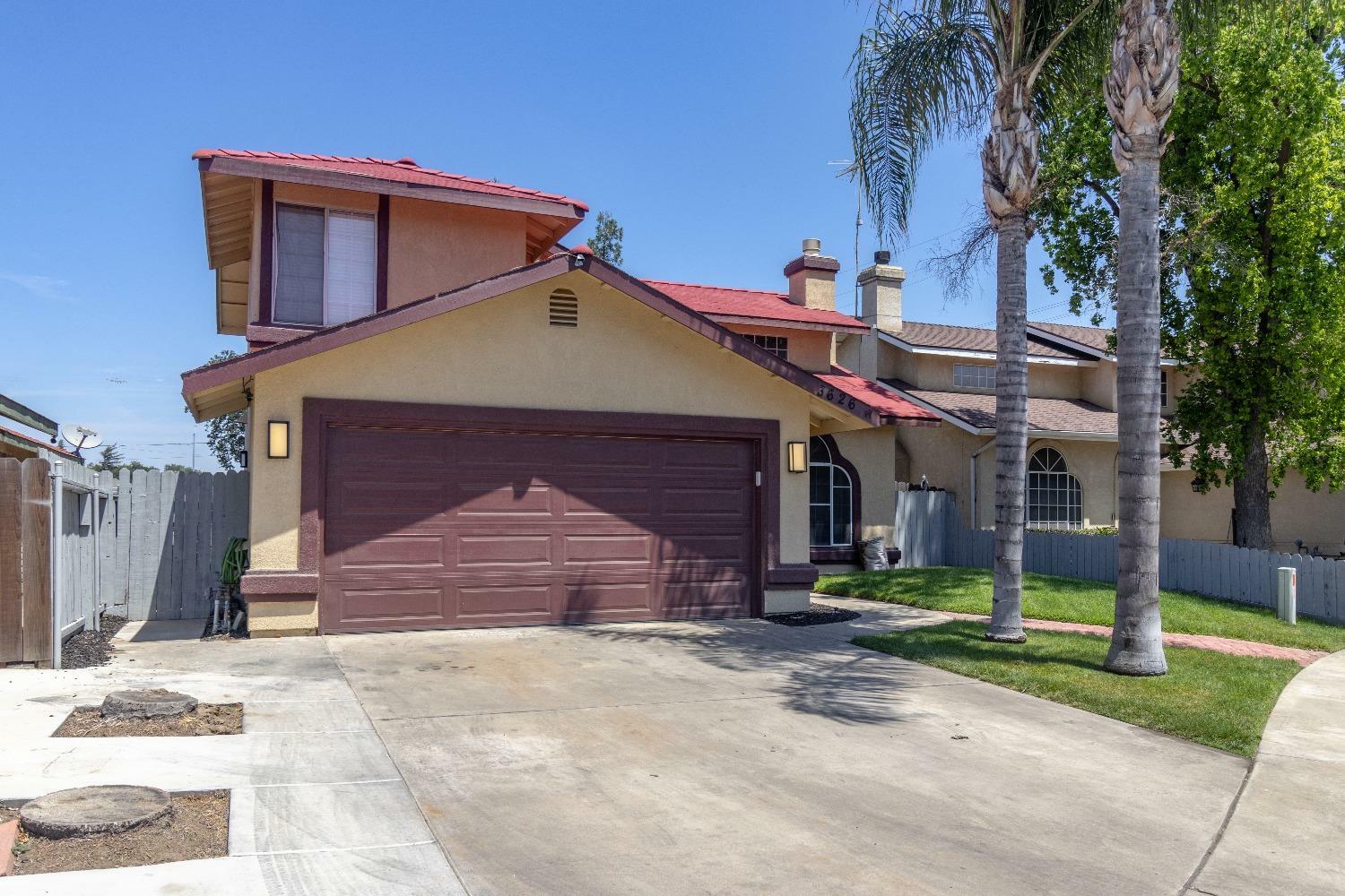 Property Photo: 3626 E Stewart Ct CA 93292