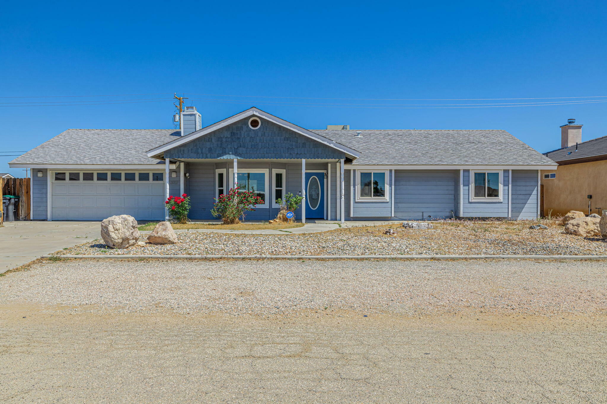 Property Photo: 8817 Satinwood Avenue CA 93505