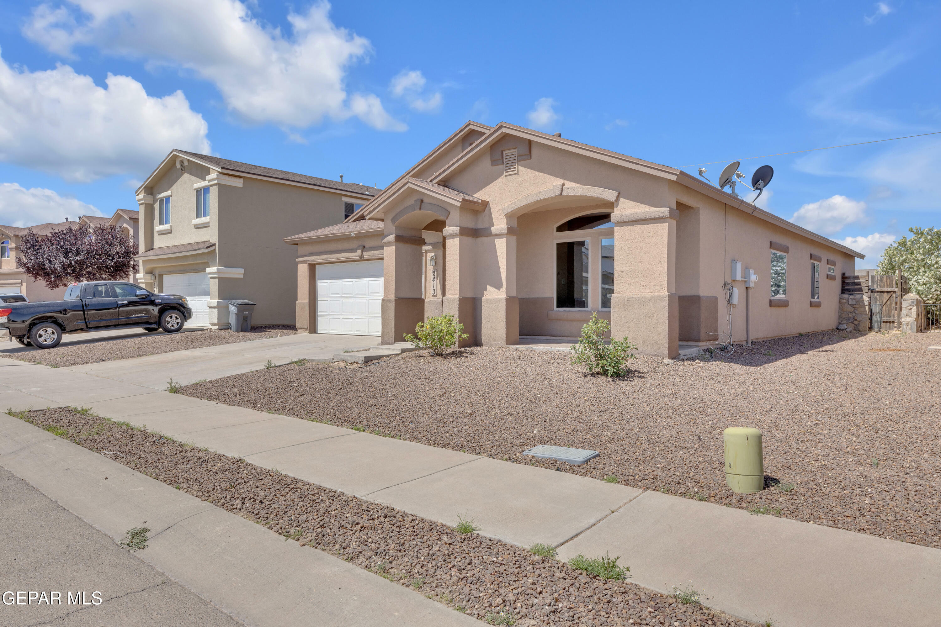 Property Photo: 2413 Azure Sky Place TX 79938