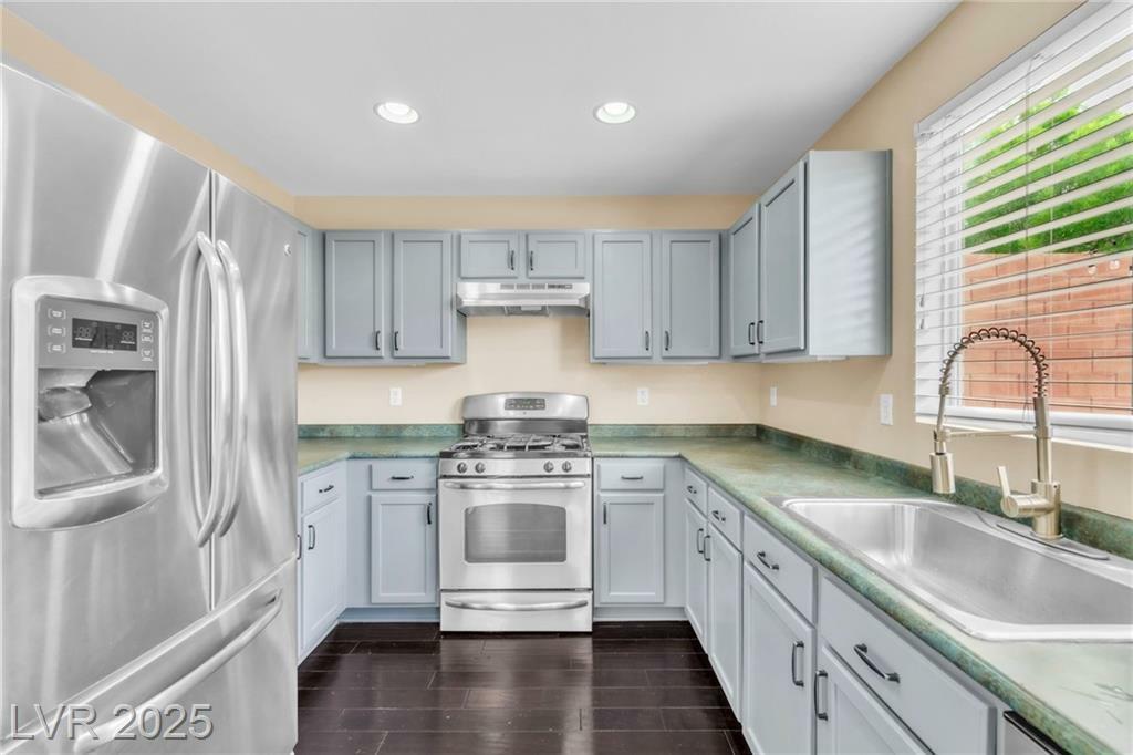 Property Photo: 10264 Headrick Drive NV 89166