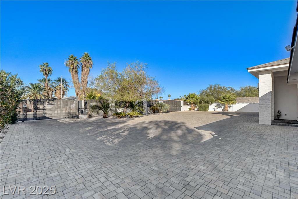 Property Photo: 6965 Tara Avenue NV 89117