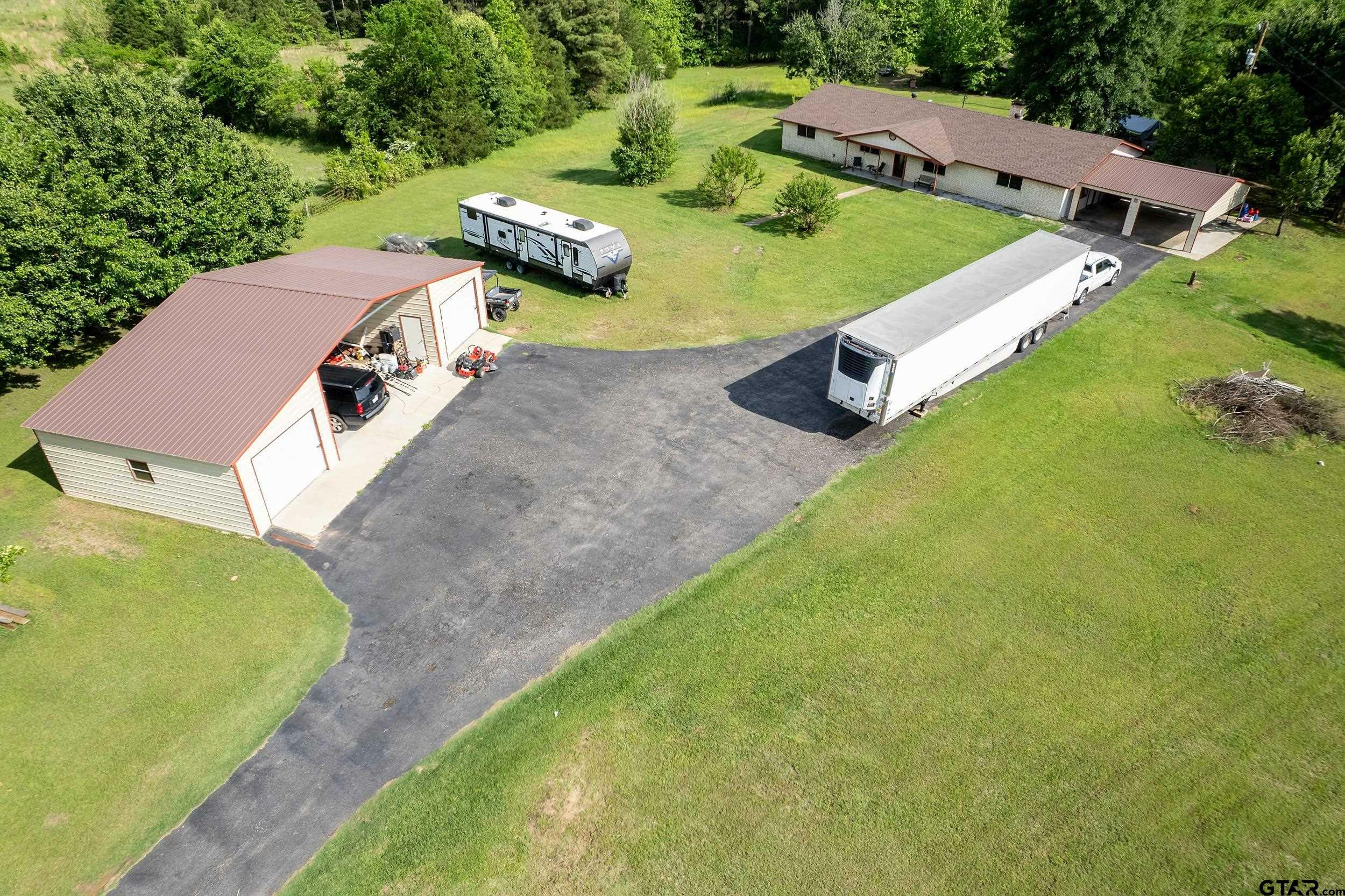 Property Photo: 8011 Aspen Rd TX 75755