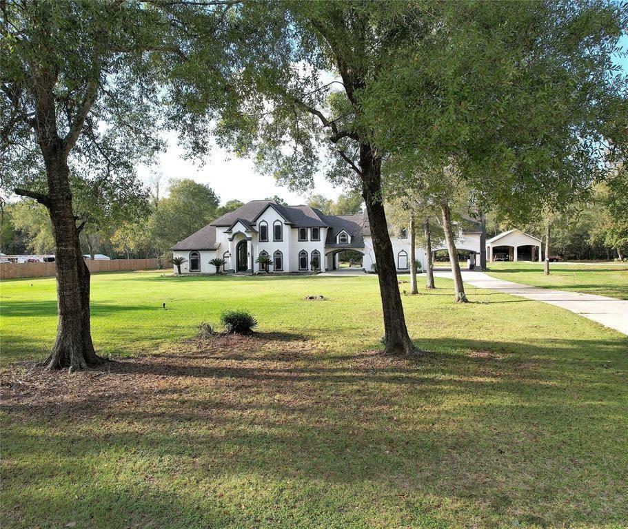Property Photo: 582 County Road 410 TX 77535