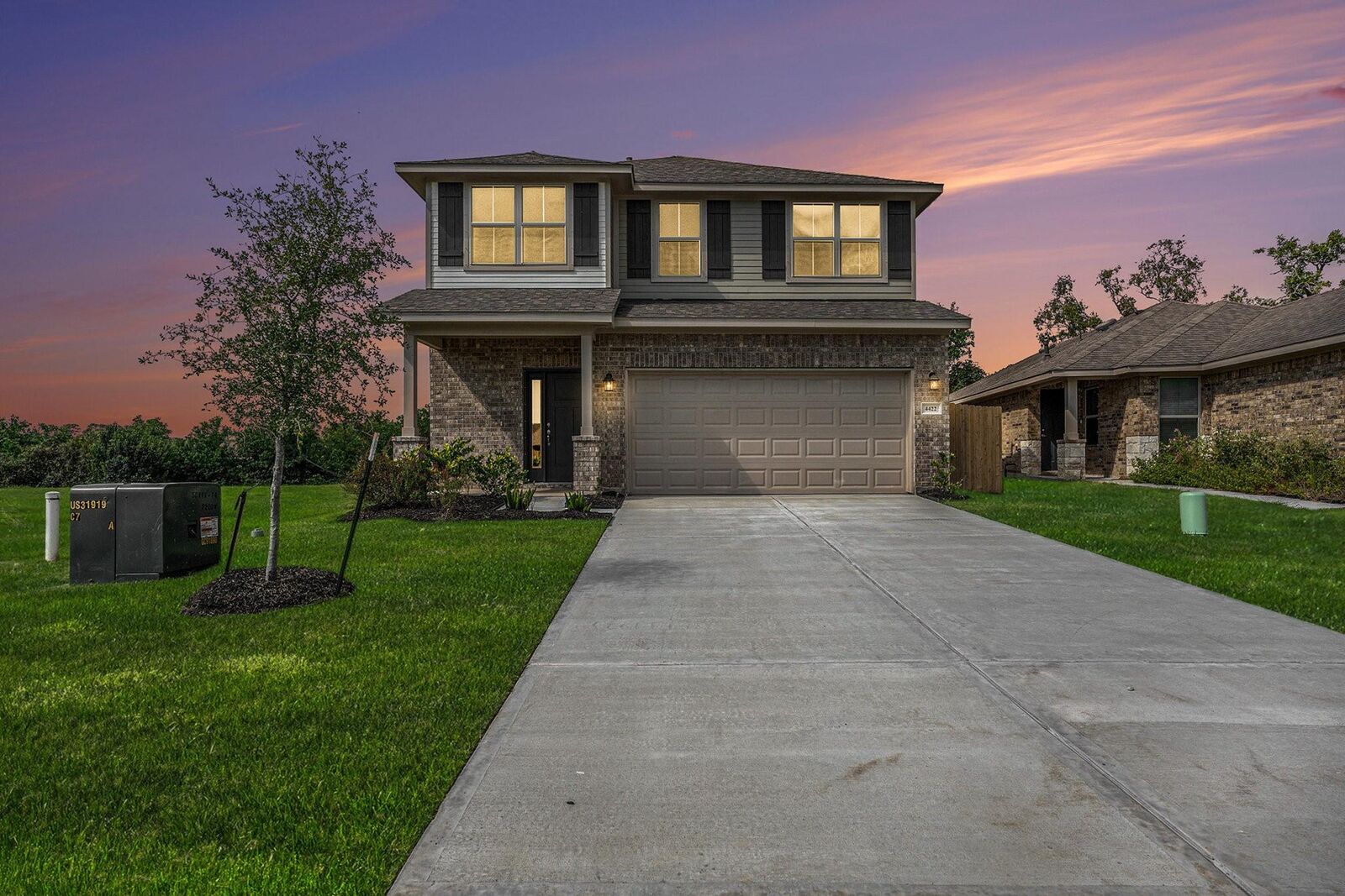 Property Photo:  4422 W Bayou Maison Circle  TX 77539 