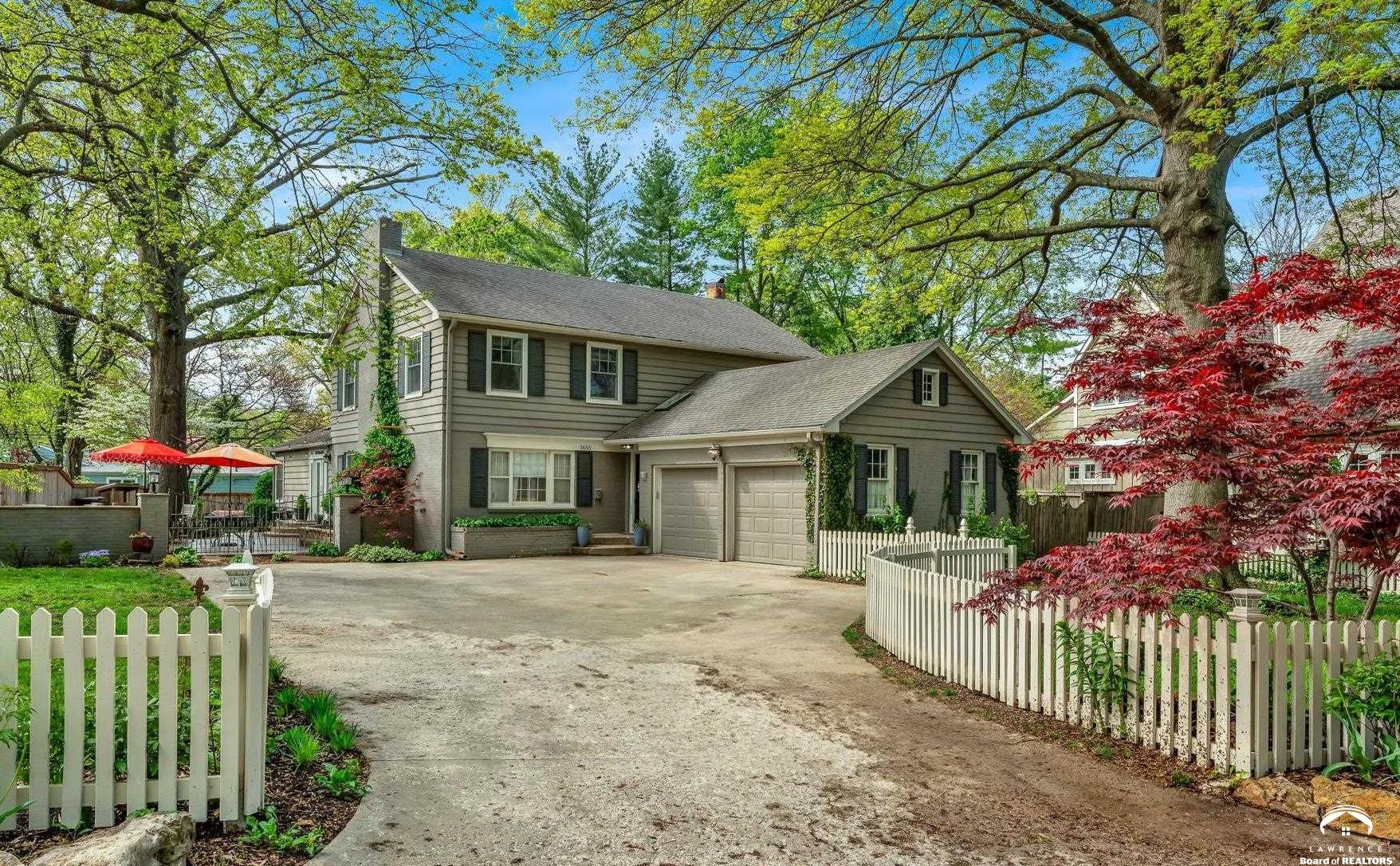 1655 Stratford Road  Lawrence KS 66044 photo