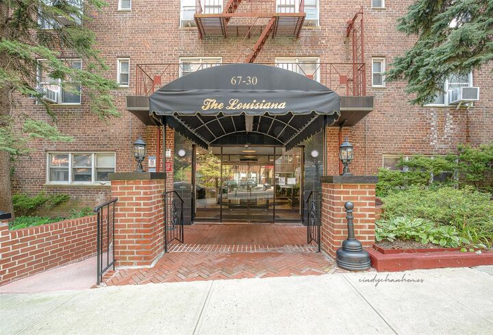 Property Photo:  67-30 Clyde Street 6W  NY 11375