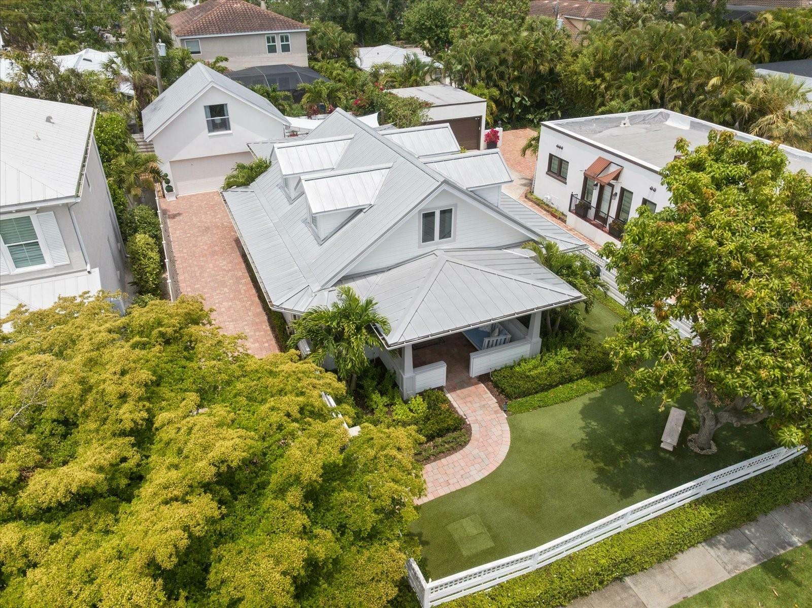 Property Photo: 1841 Datura Street FL 34239
