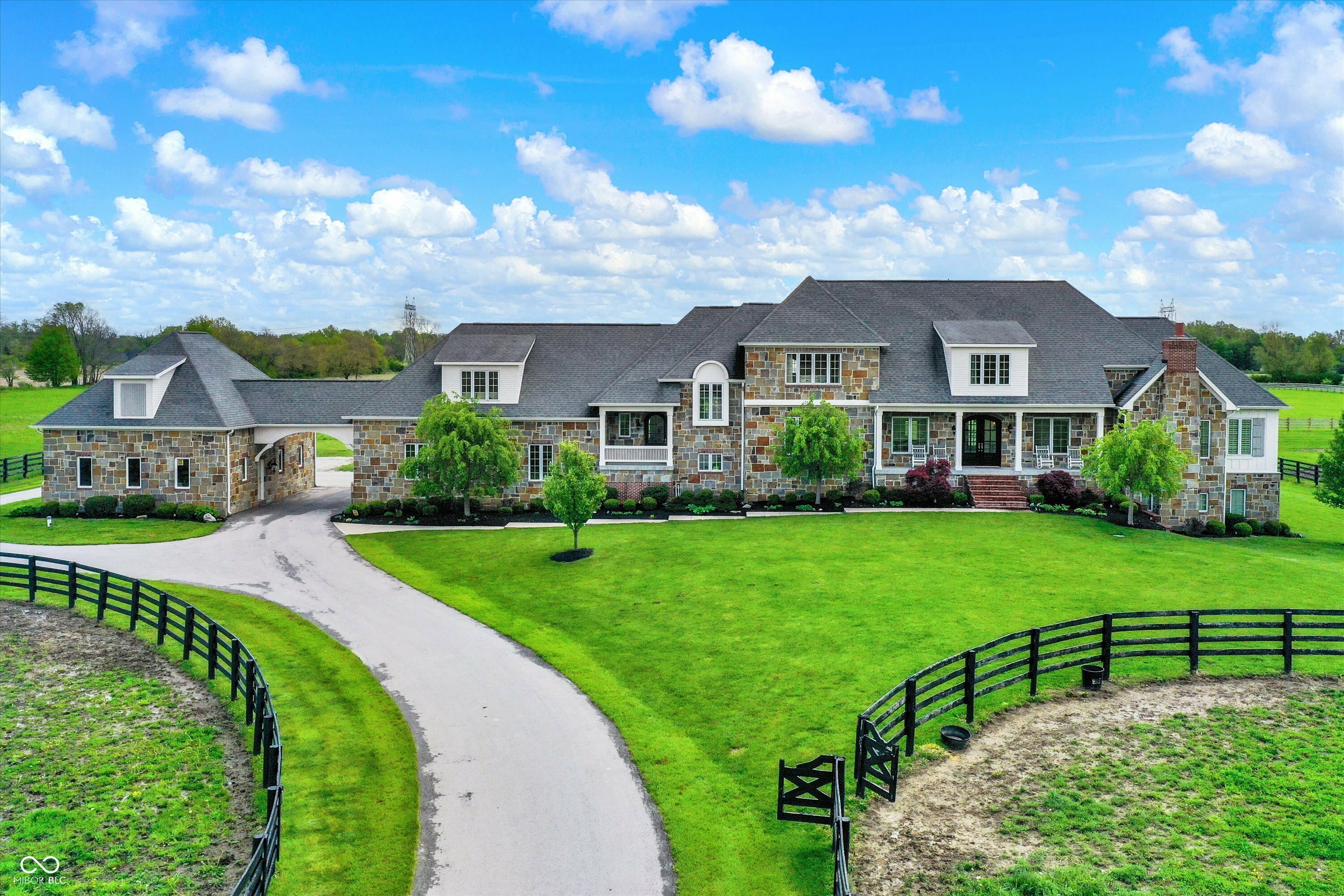 1581 S 825 E  Zionsville IN 46077 photo