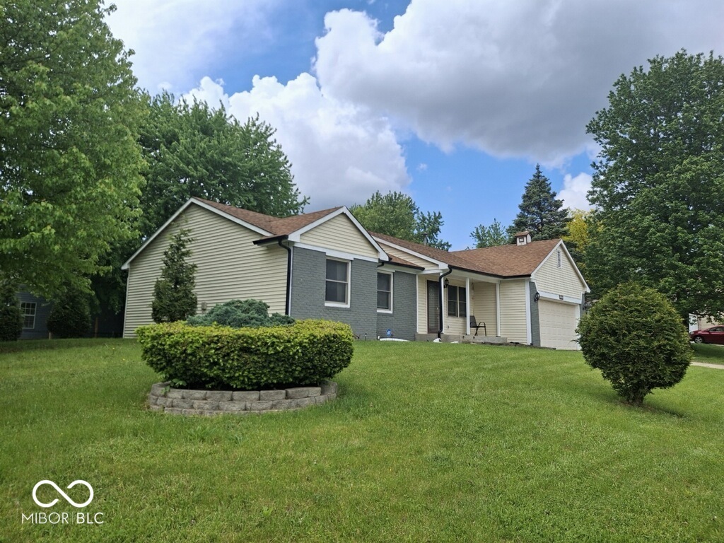 6006 Buell Lane  Indianapolis IN 46254 photo