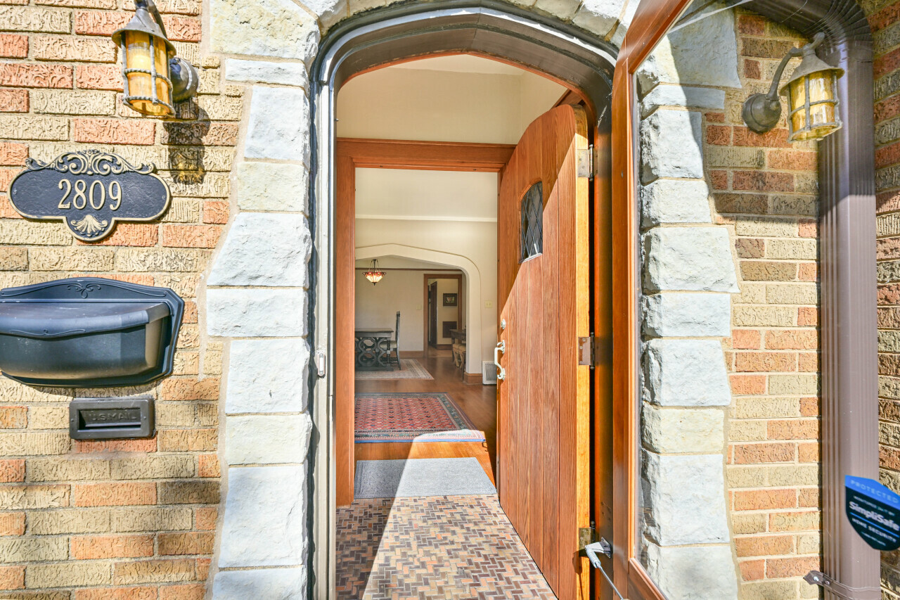 Property Photo: 2809 N 70th St WI 53210