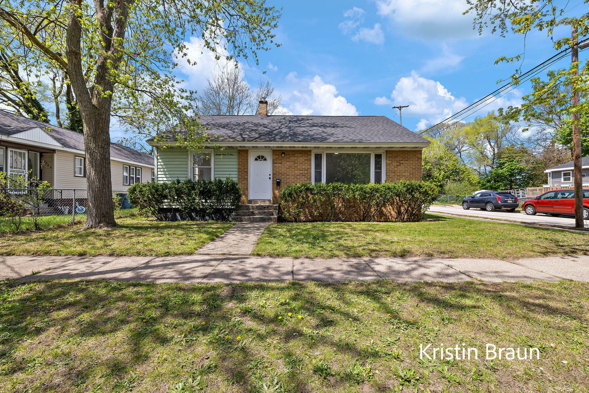 Property Photo: 2901 Lemuel Street MI 49444
