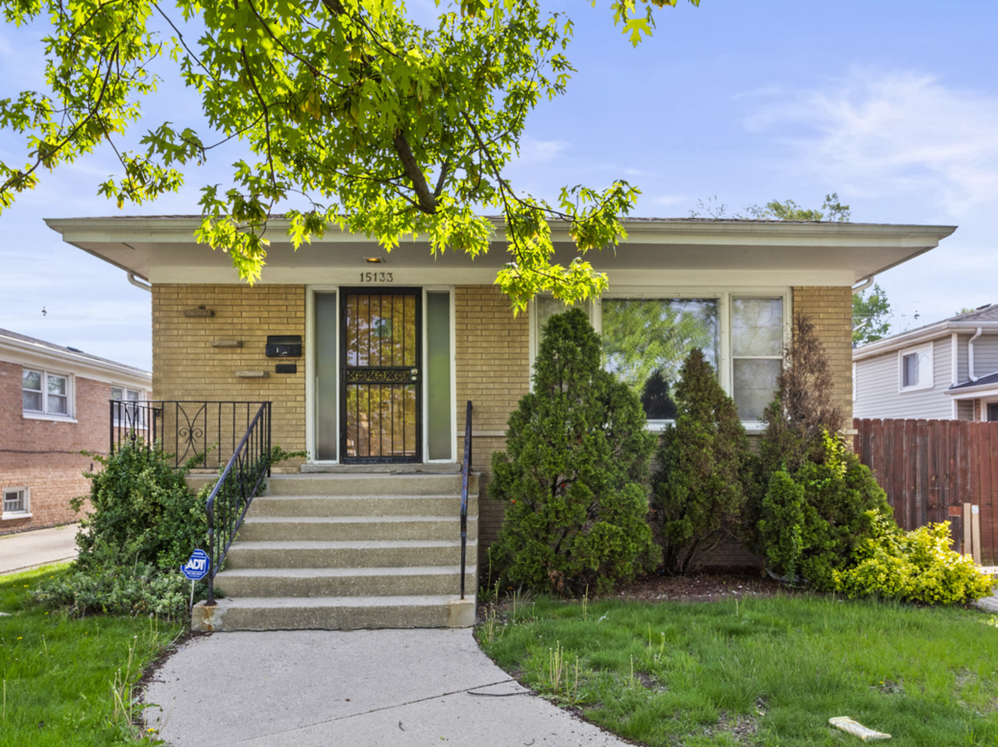 Property Photo: 15133 Madison Avenue IL 60419