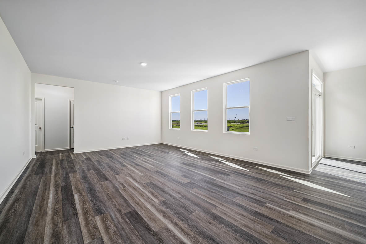 Property Photo: 1282 Tiger Lily Drive IL 60103