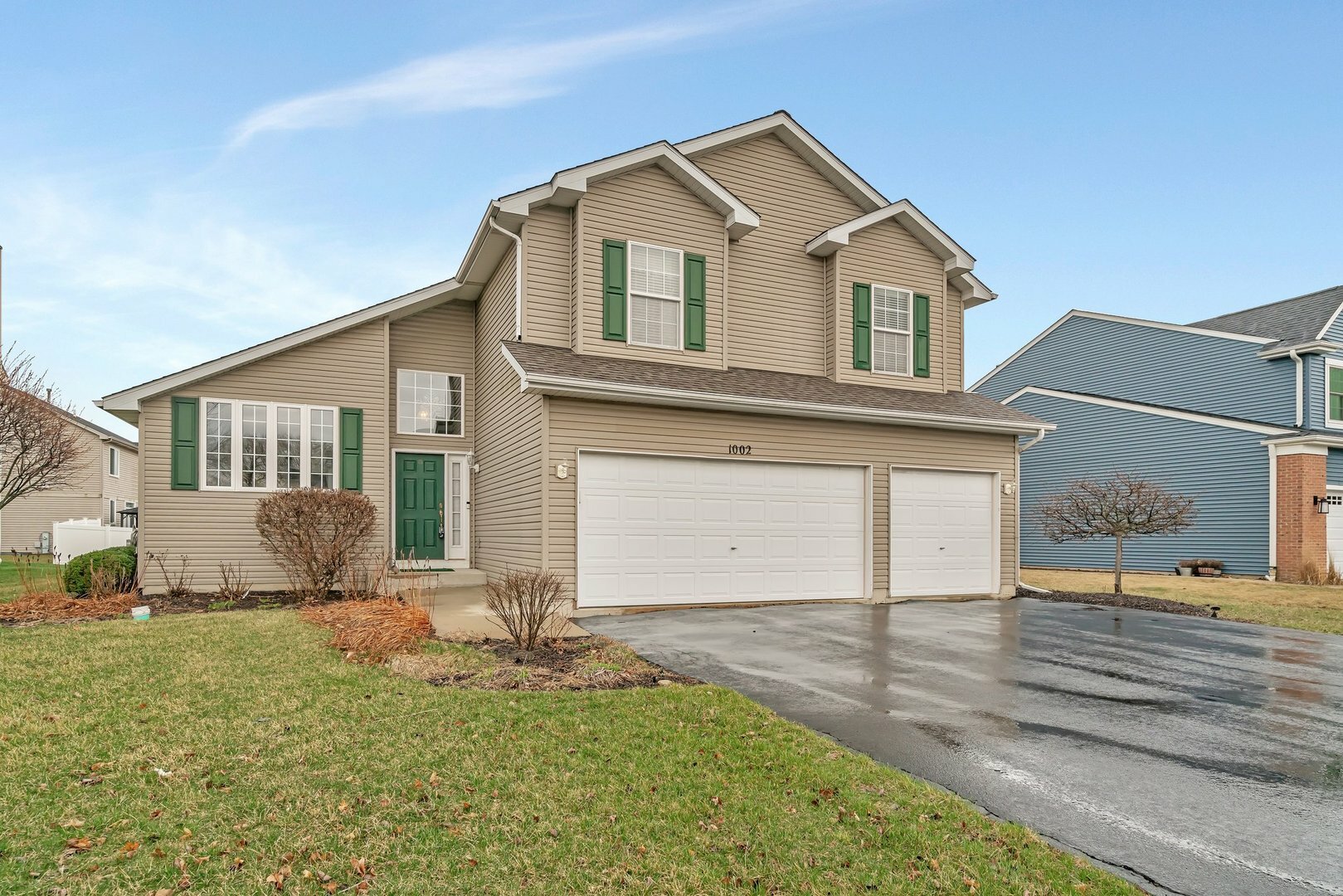 Property Photo: 1002 Breckenridge Lane IL 60404