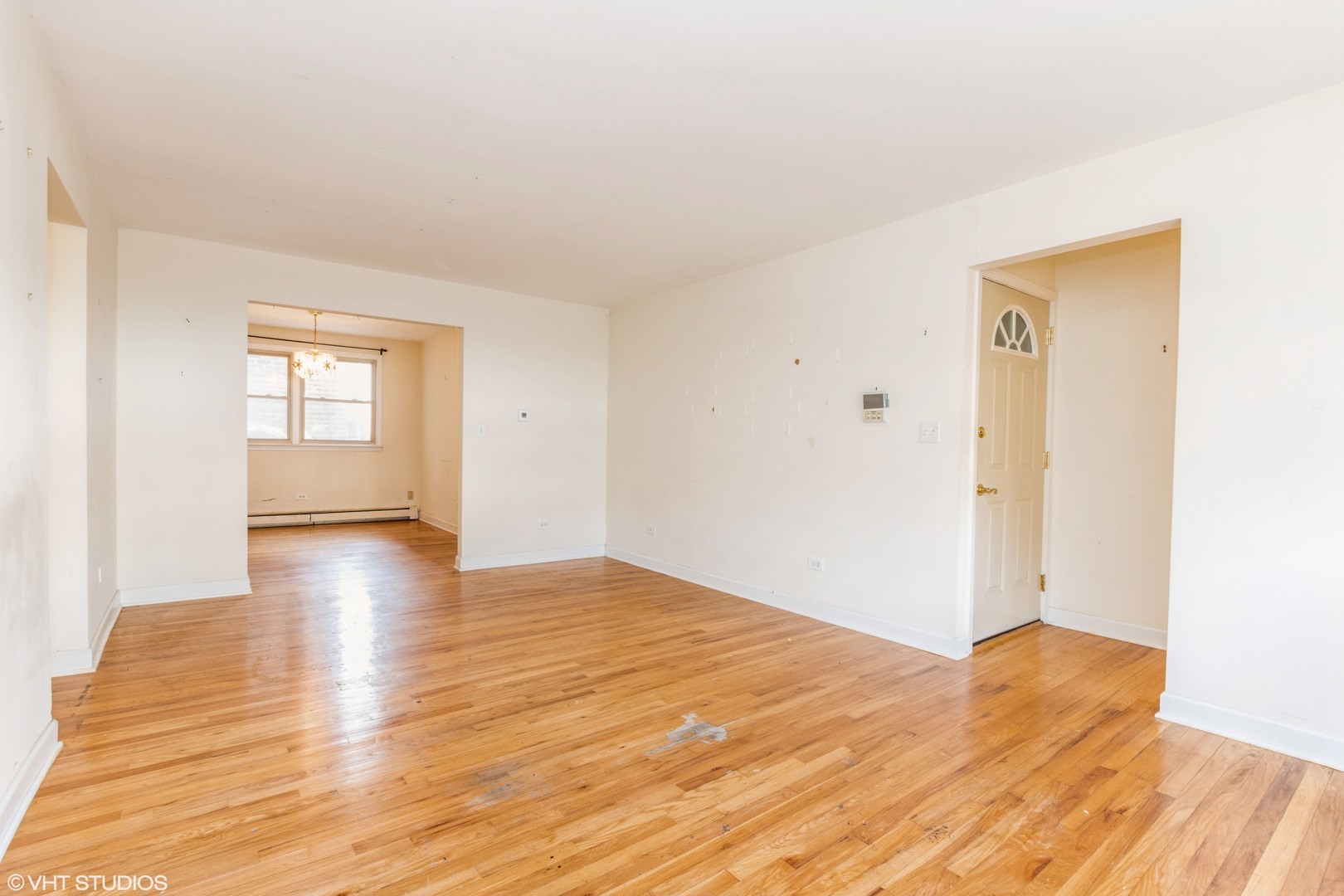 Property Photo: 1534 W Farwell Avenue 2A IL 60626