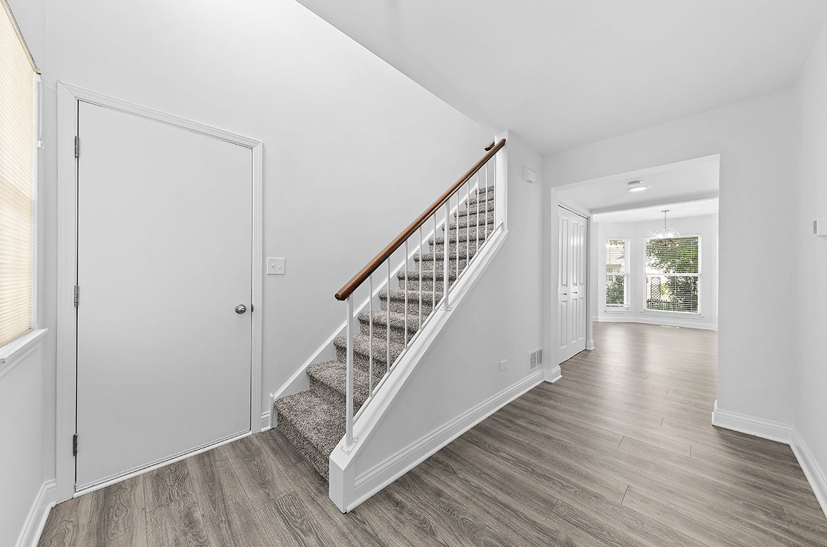 Property Photo: 1068 Selma Lane IL 60540