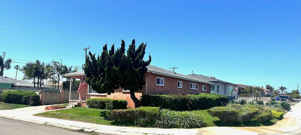 Property Photo: 810 Corvina Street CA 91932