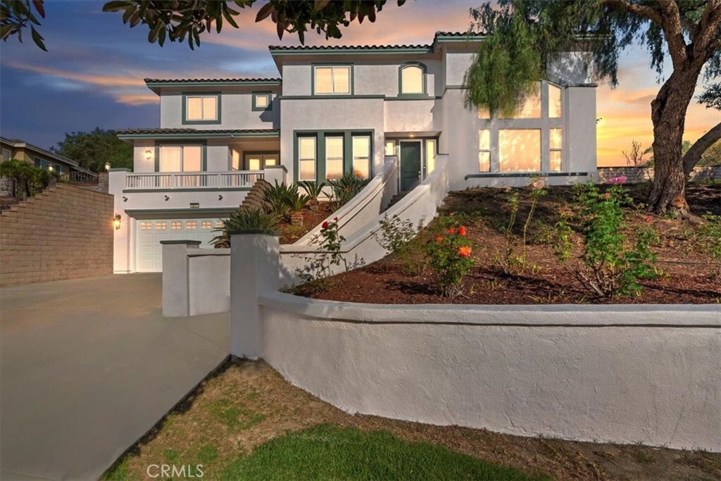 Property Photo: 975 Manor Way CA 92882