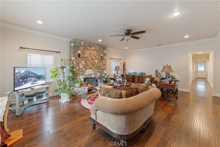 Property Photo:  424 W 20th Street  CA 92405 